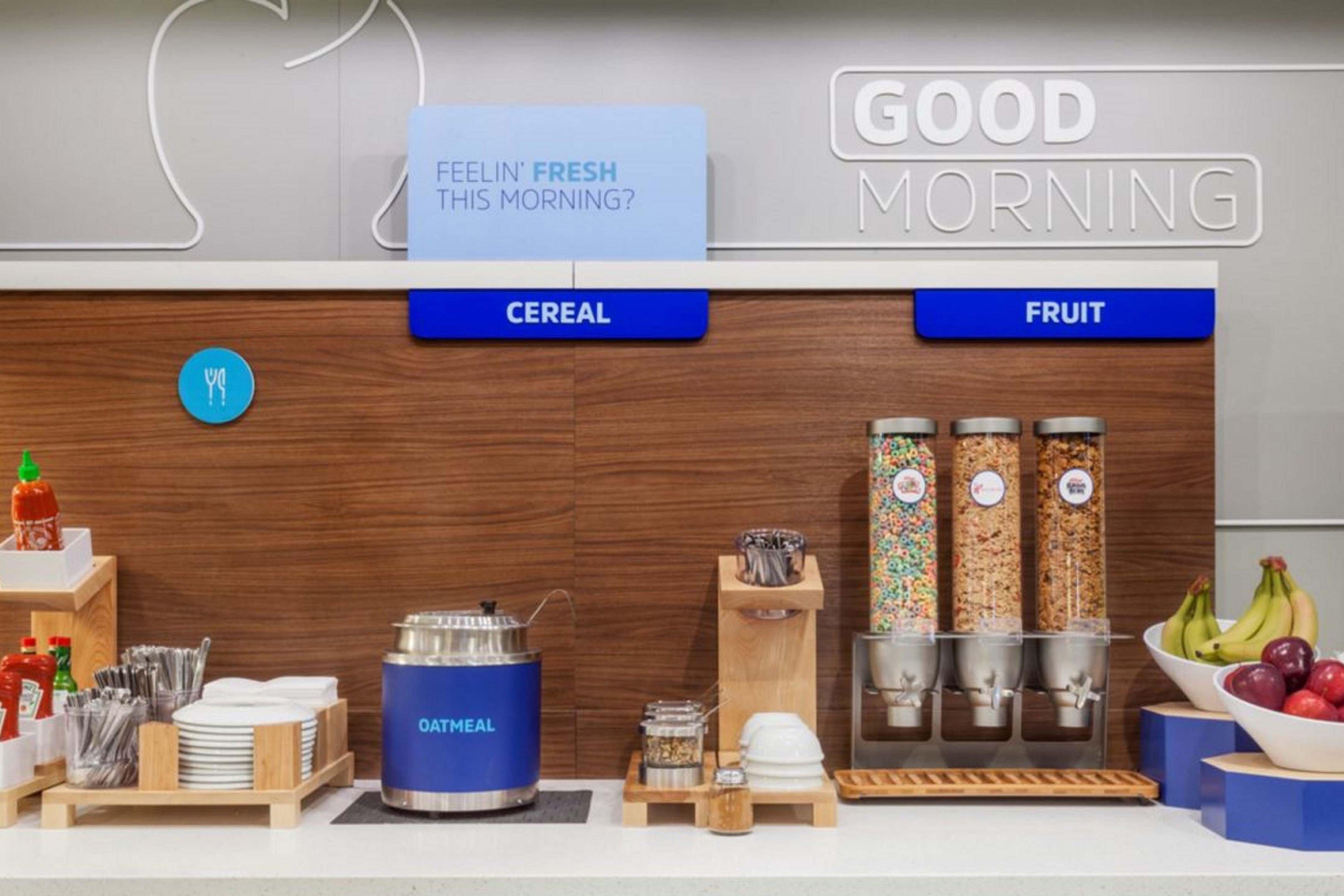 Holiday Inn Express Hotel & Suites Canton By Ihg Buitenkant foto