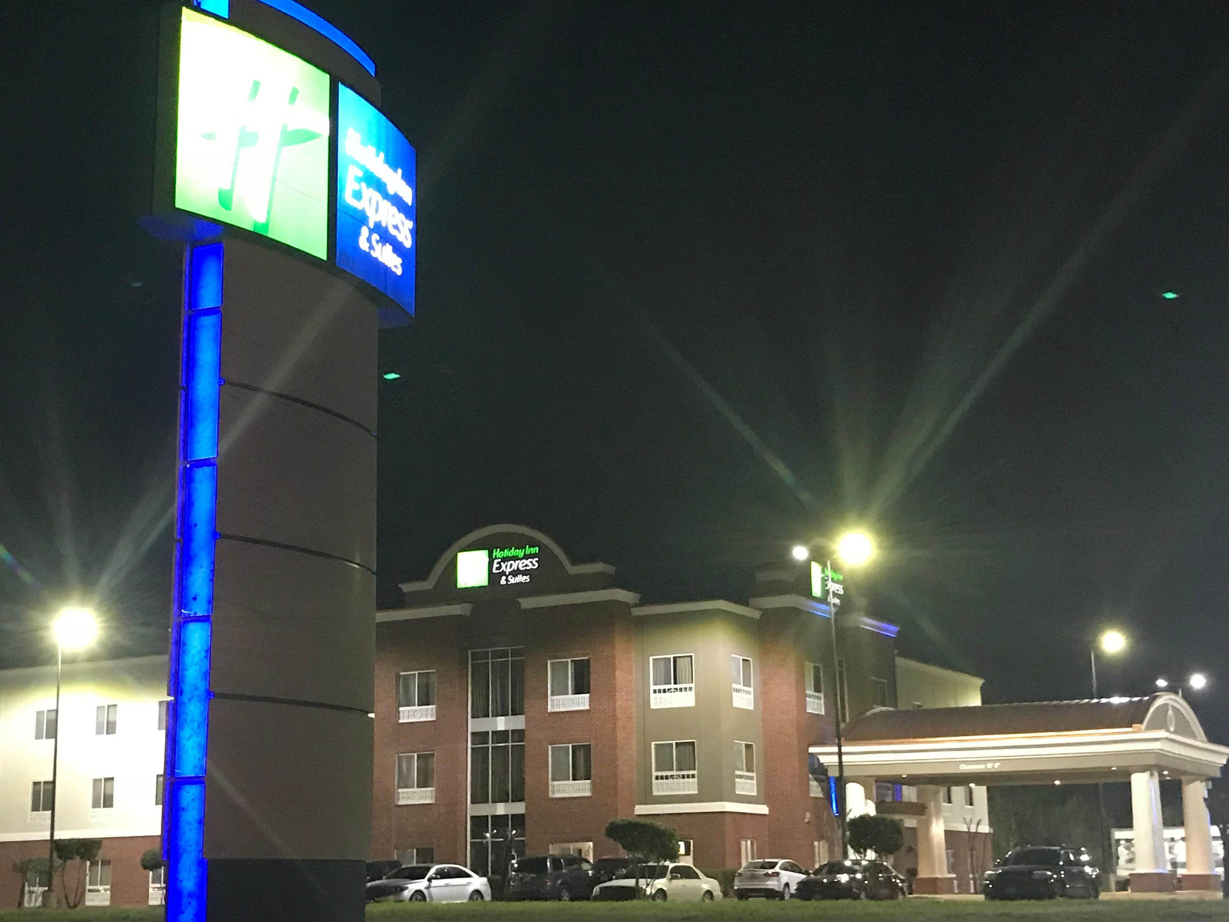 Holiday Inn Express Hotel & Suites Canton By Ihg Buitenkant foto