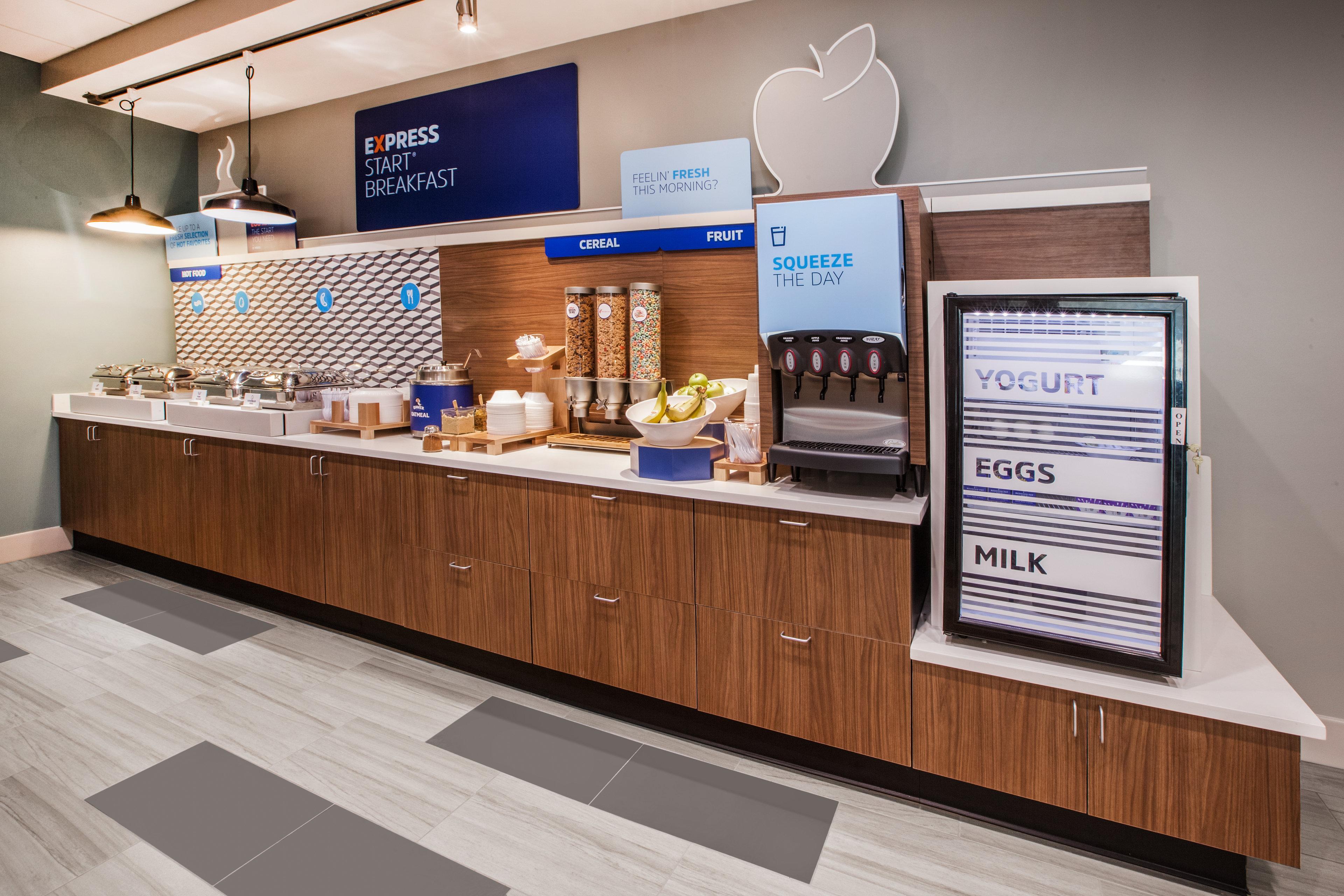 Holiday Inn Express Hotel & Suites Canton By Ihg Buitenkant foto
