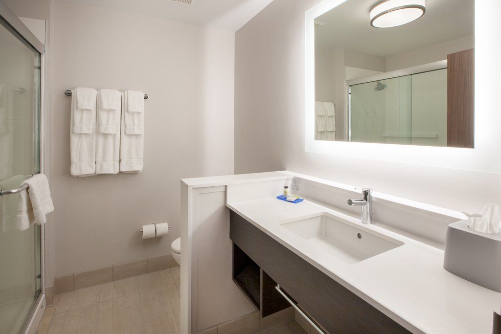 Holiday Inn Express Hotel & Suites Canton By Ihg Buitenkant foto