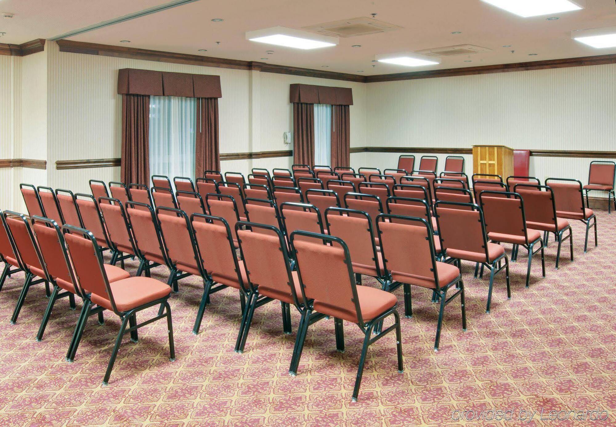 Holiday Inn Express Hotel & Suites Canton By Ihg Buitenkant foto